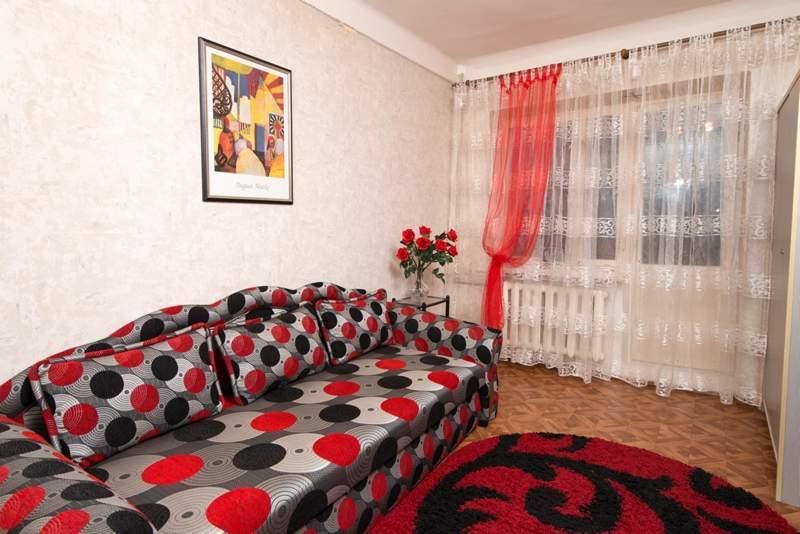 Apartment On Illyushy Kulyka At The Supermarket Fresh Fabrika Kherson Bagian luar foto